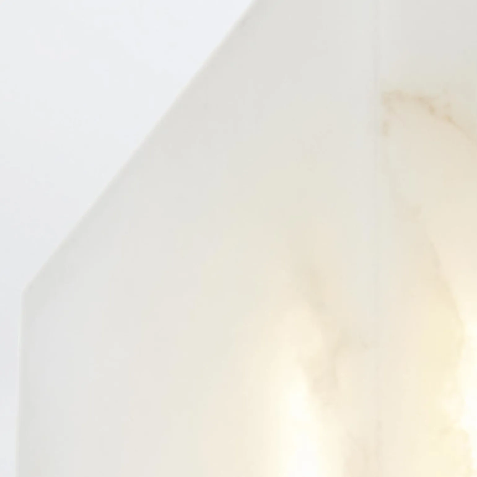 Alabastrowy mały kinkiet Caesar - Miejski brąz (QN-CAESAR-W-S-UBZ-AR) - Quintiesse