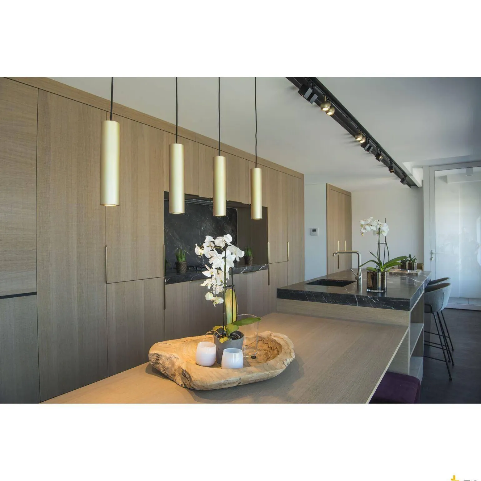 ALTRA DICE, spot do systemu 1-fazowej szyny wysokonapięciowej, QPAR51, kwadratowy, kolor czarny, maks. 50W, z adapterem 1-fazowym (143350) - SLV