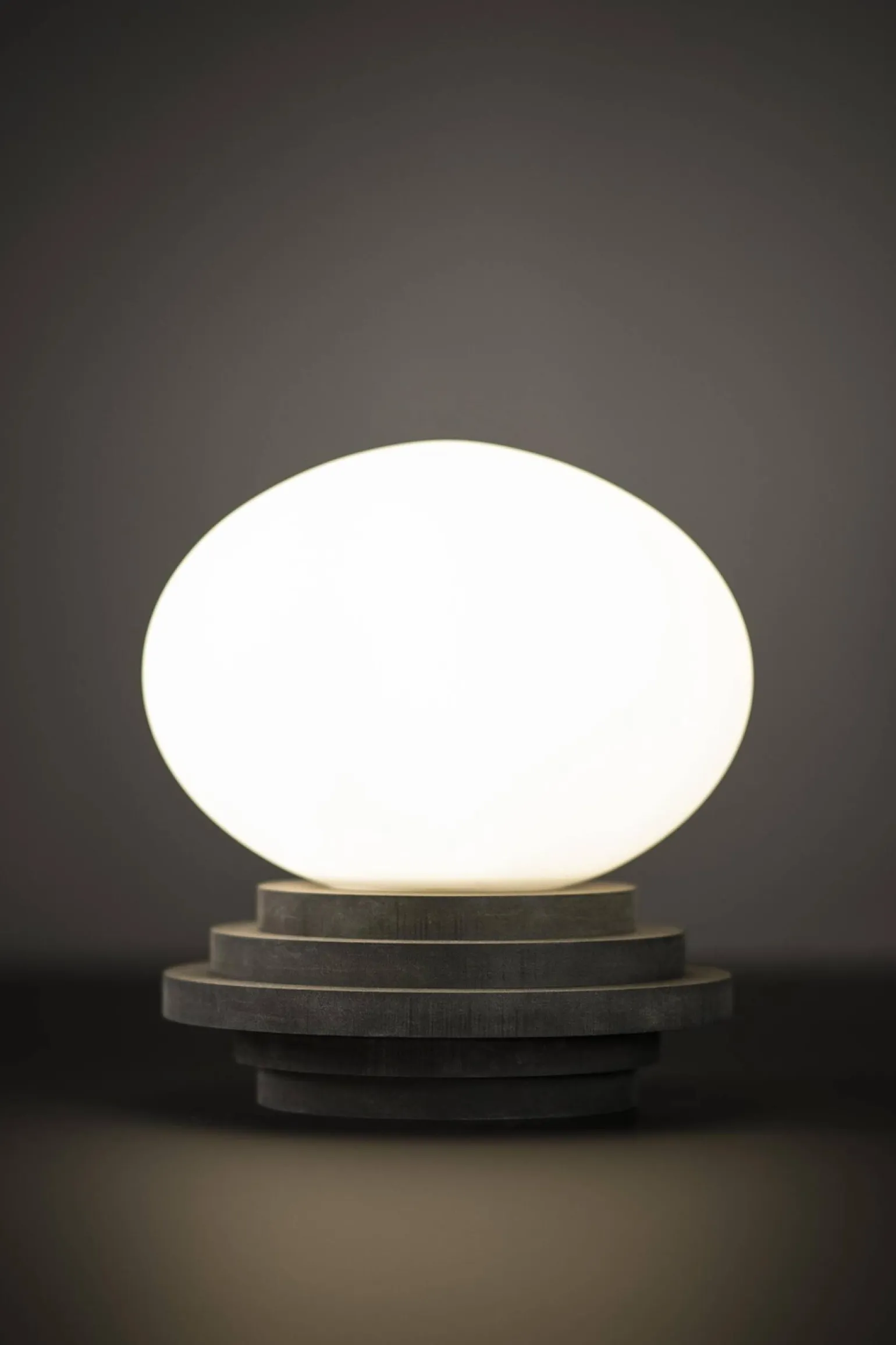 AMFI Table 1L Dark Grey/White (108408) Markslojd