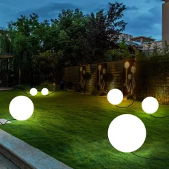 Biała lampa ogrodowa kula BALL 60 cm (ES-B060) - Step into Design