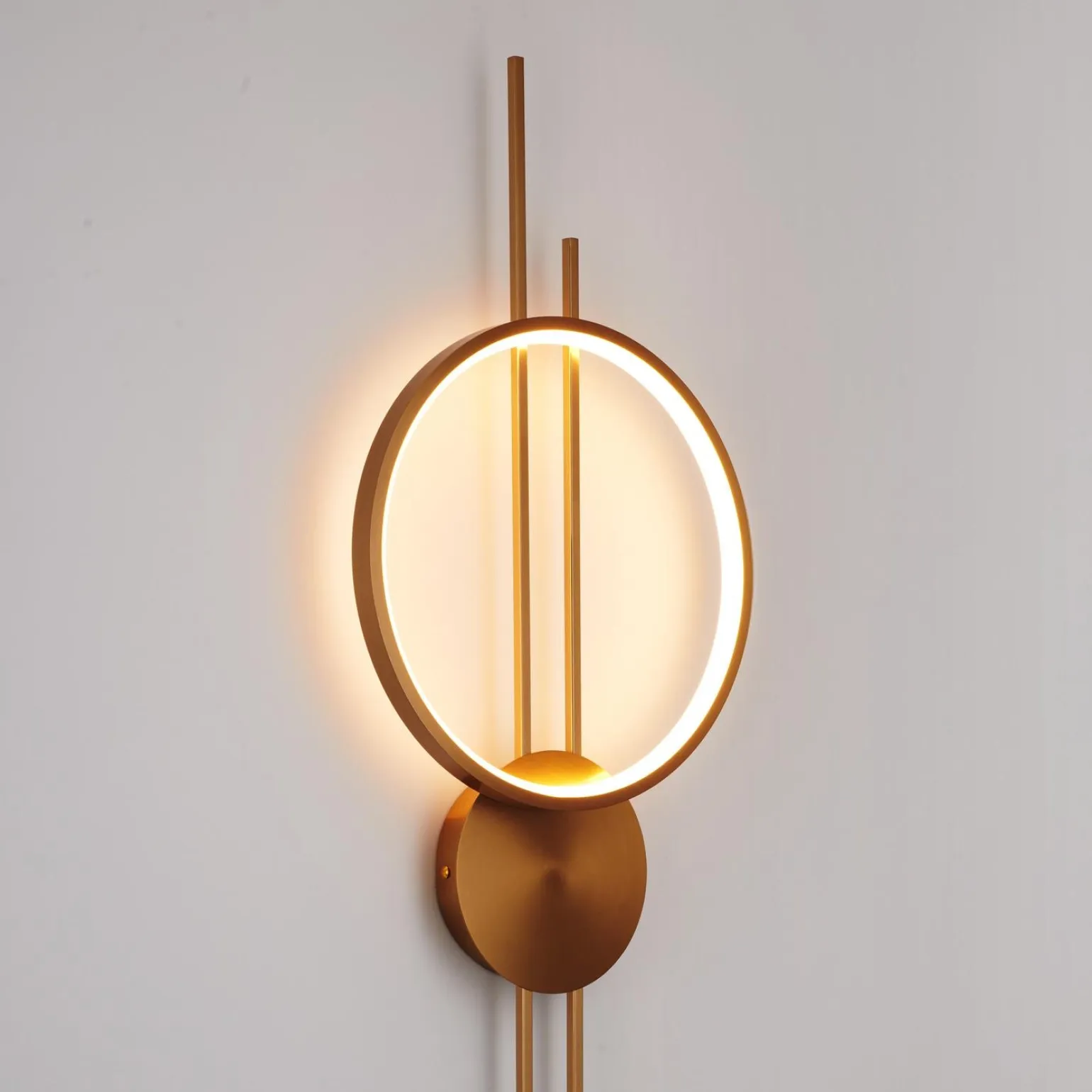 Designerska lampa ścienna ECLIPTICA LED złota 100 cm (ST-DL8532) - Step into Design