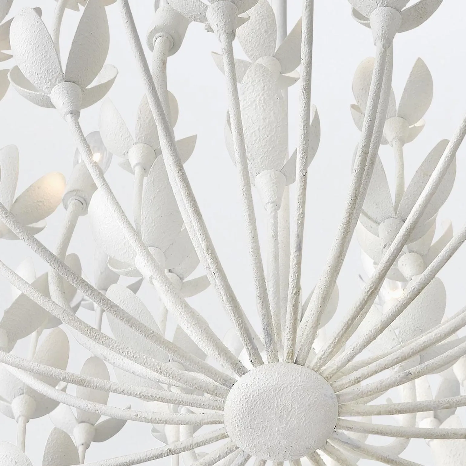 Designerski żyrandol Flora - 6 źródeł światła - Tynk strukturalny (QN-FLORA6-WHT) - Quintiesse