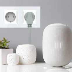 Gniazdo podwójne elektryczne 16A z niebieskim panelem szklanym (VL-W02G-69) LIVOLO