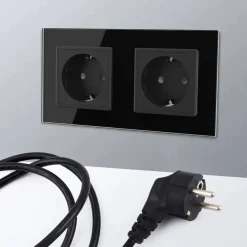 Gniazdo podwójne elektryczne 16A z zielonym panelem szklanym (VL-W02G-68) LIVOLO