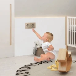 Gniazdo podwójne elektryczne 16A z zielonym panelem szklanym (VL-W02G-68) LIVOLO