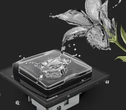 Gniazdo 230V 16A ze złotym panelem szklanym i nakładką bryzgoszczelną (VL-W01EUNW-63) LIVOLO