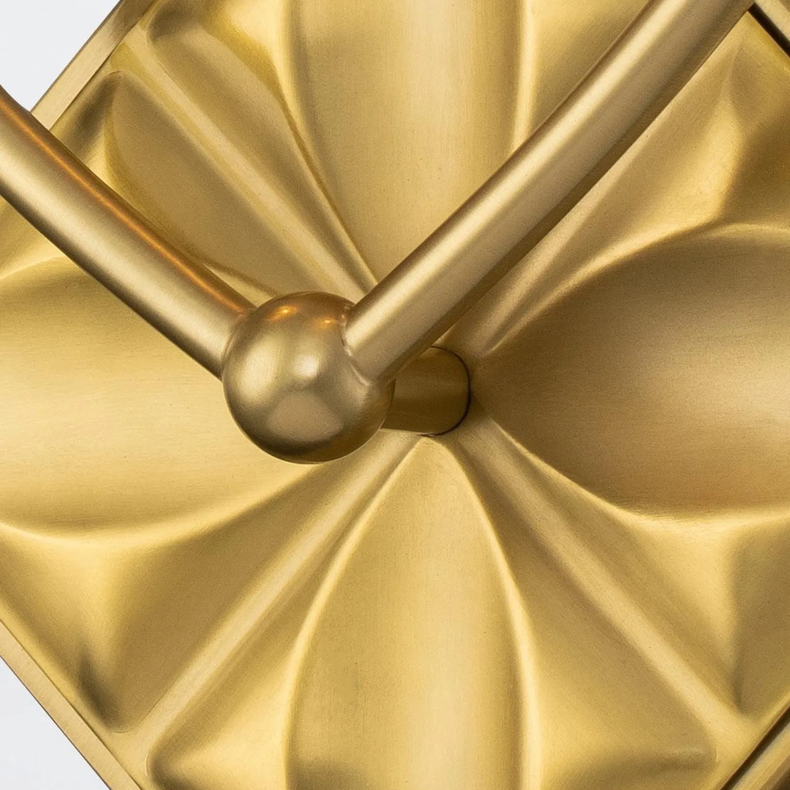 Kinkiet Epsilon - 2 źródła światła - Postarzany mosiądz (QN-EPSILON-2WB-AB) - Quintiesse