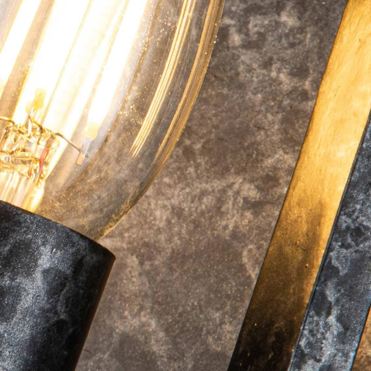 Kinkiet Vanguard (QZ-VANGUARD2-OK) - Elstead Lighting