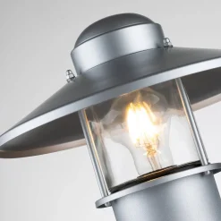 Lampa stojąca zewnętrzna z czujnikiem ruchu Klampenborg (KLAMPENBORG-PED-PIR-SIL) - Elstead Lighting