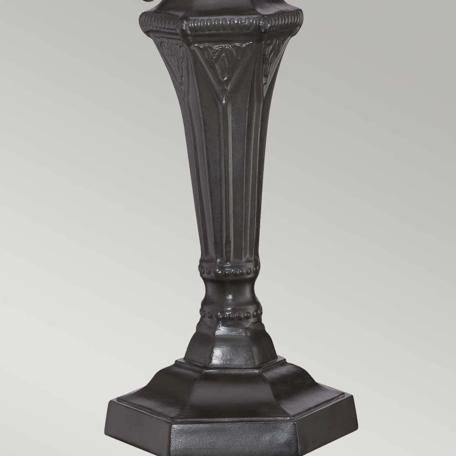 Lampa stołowa Cambridge (QZ-CAMBRIDGE-TL) - Elstead Lighting