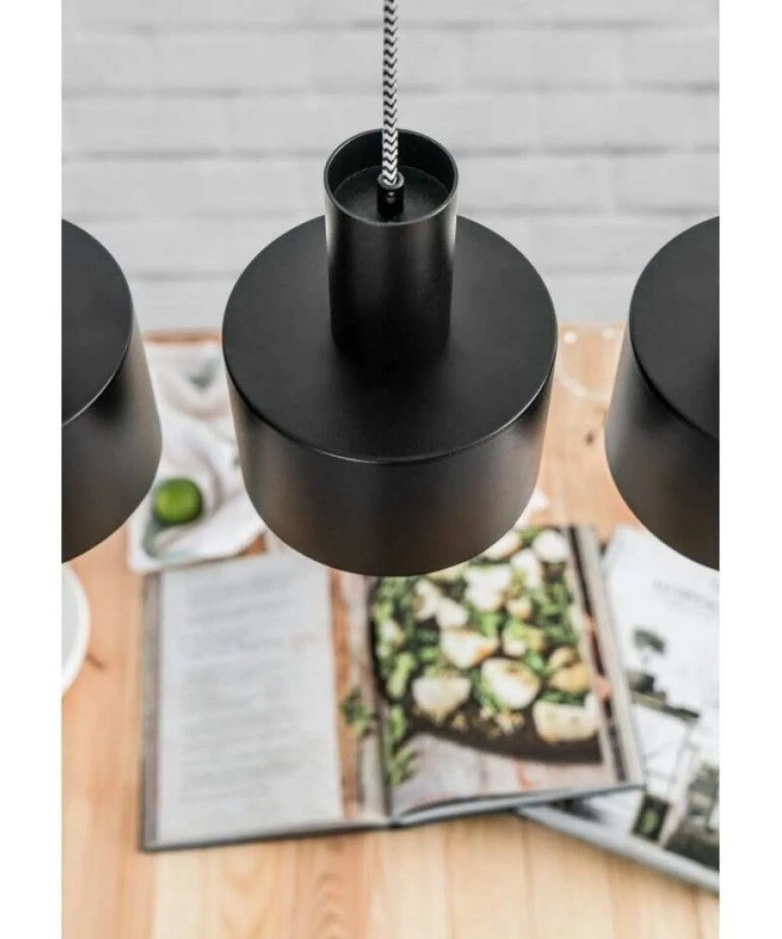 Lampa wisząca Enkel 1 z oplotem poliestrowym czarnym (EN1122P0) - Ummo