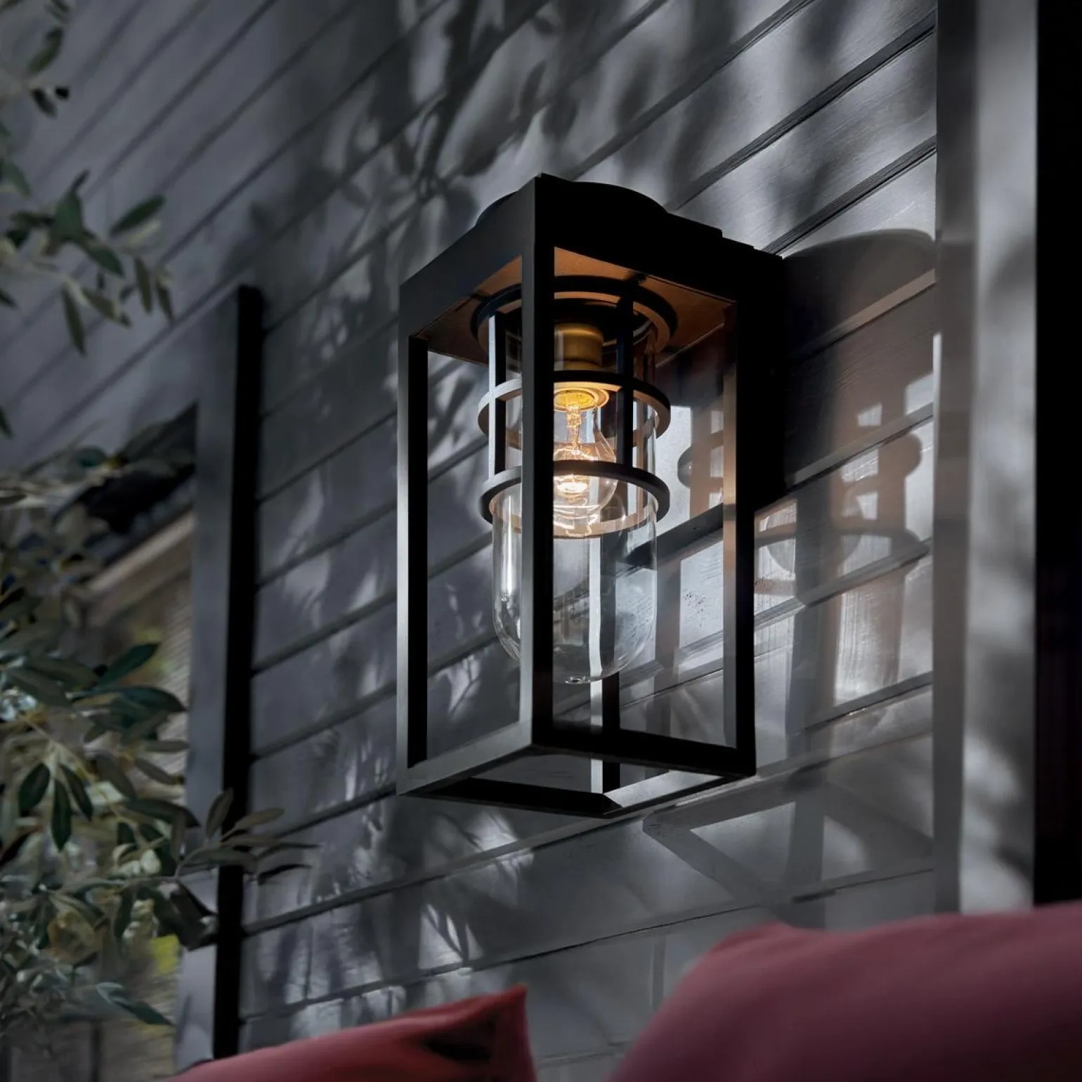 Mała latarnia naścienna Hone - 1 źródło światła - Strukturalna czerń (KL-HONE-S-BKT) - Elstead Lighting