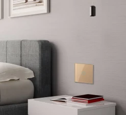 Moduł pojedynczego włącznika dzwonkowego z pojedynczym białym panelem szklanym (VL-C701B-61) LIVOLO