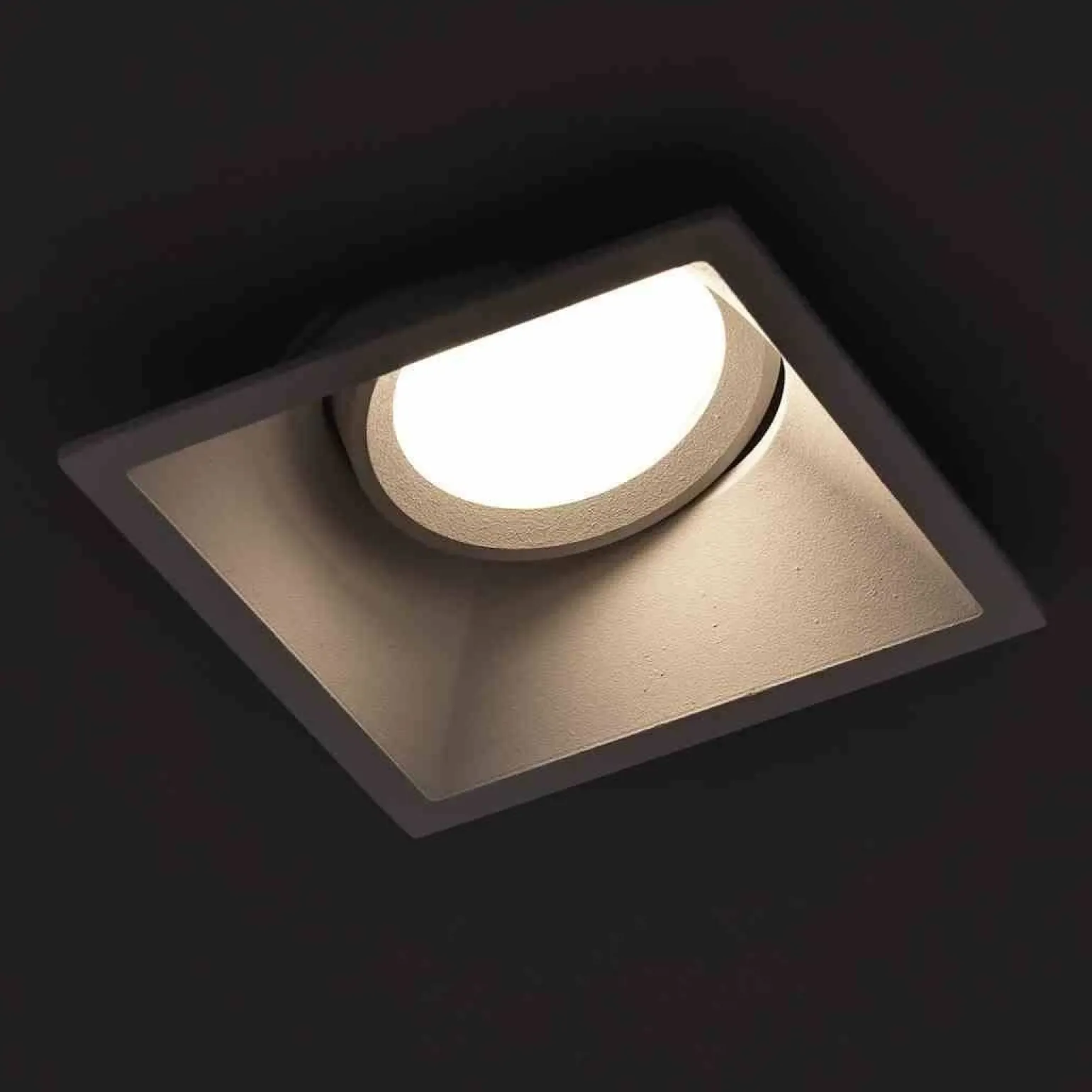 Oczko Sufitowe Podtynkowe Kwadratowe Ruchome 1xGU10 IP20 Biały (MLOS7241) - Milagro