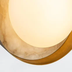 Okrągły alabastrowy kinkiet LED Alonso - Vintage mosiądz (QN-ALONSO2-VBS-AR) - Quintiesse