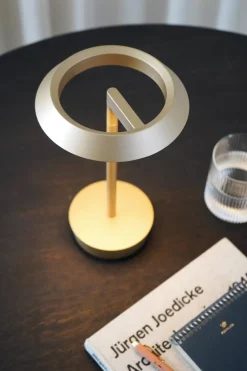 Przenośna lampa stołowa Halo Portable (1468003) - Astro Lighting