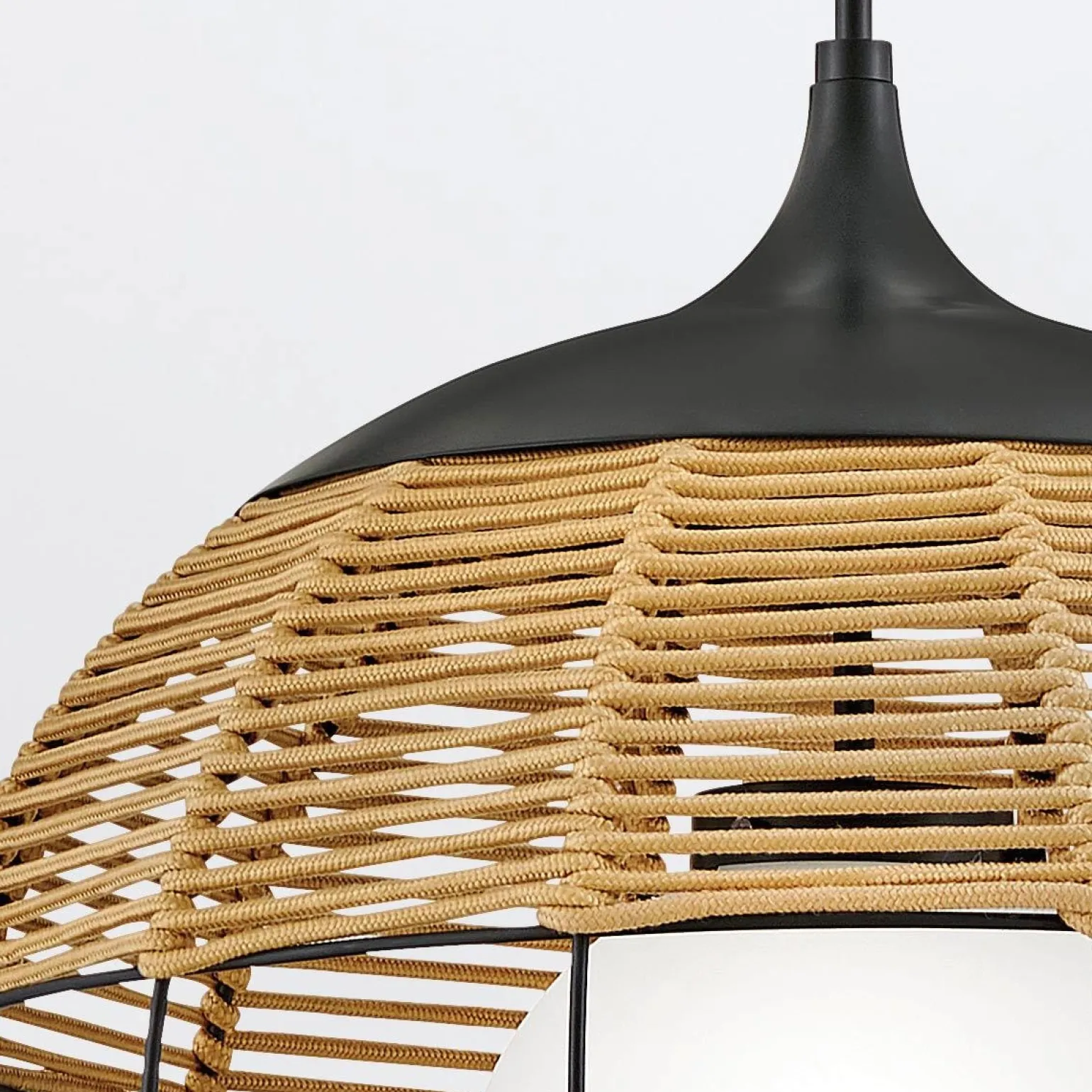 Średnia lampa wisząca na taras Maddox karmelowy beż (QN-MADDOX-P-M-BK-CAM) - Quintiesse