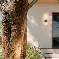 Średnia latarnia naścienna LED Nocar - - Strukturalna czerń (KL-NOCAR-M-BK) - Elstead Lighting