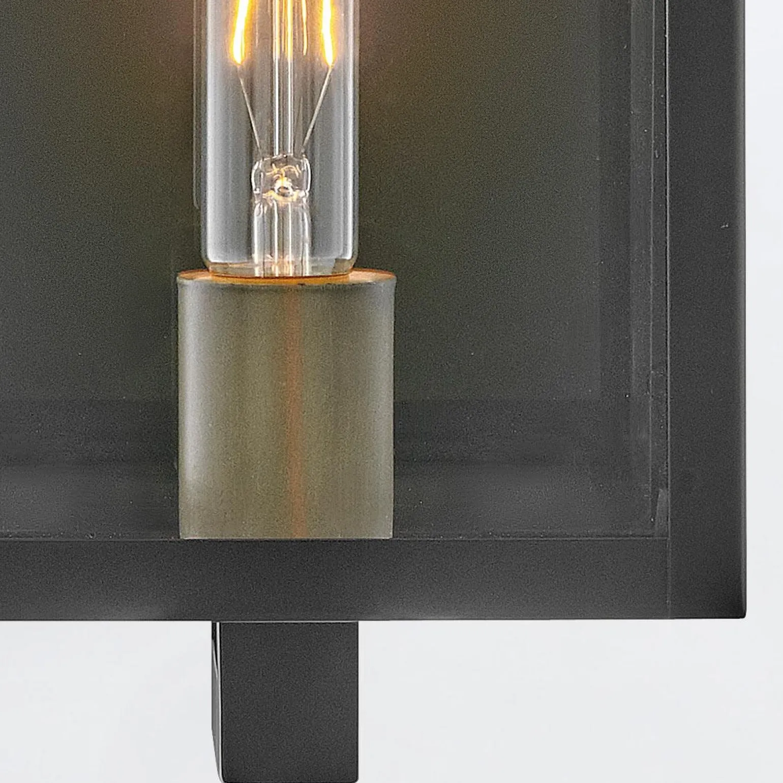 Średnia latarnia naścienna Catalina - 1 źródło światła - Czarny, oksydowany brąz (QN-CATALINA-M) - Quintiesse