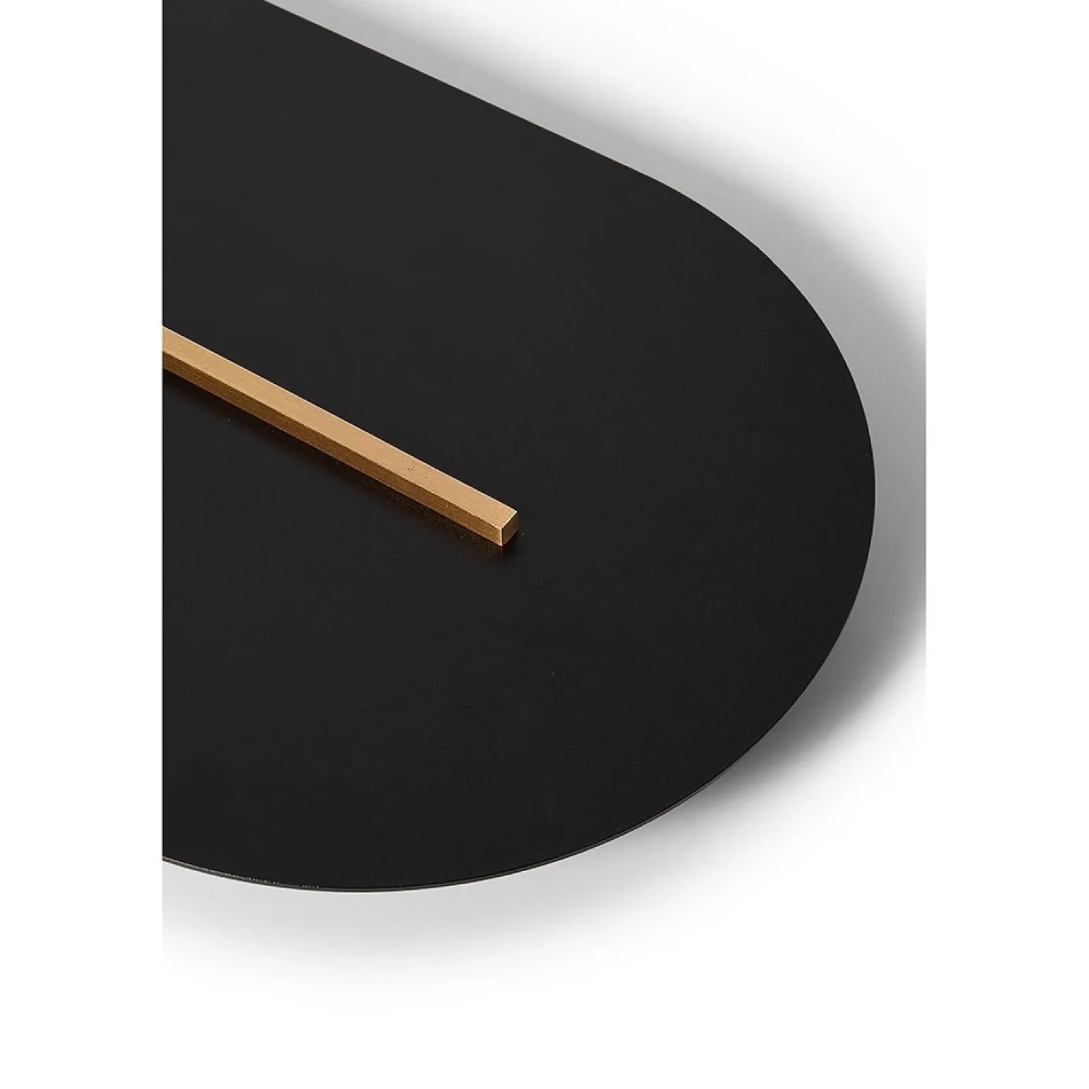 ROKKE czarna lampa ścienna / kinkiet z mosiężnym detalem (RKK22030) - Ummo