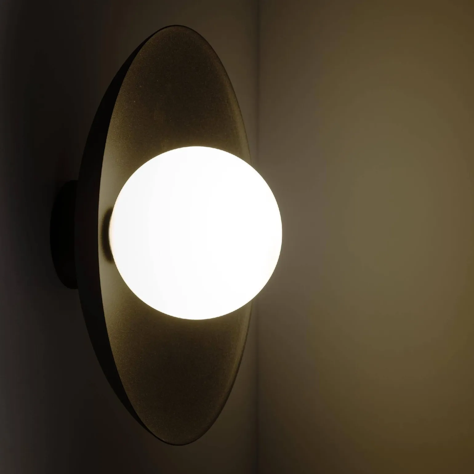 SLATE BLACK GLASS KINKIET 1XG9 (10934) - TK Lighting